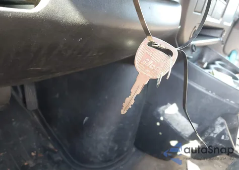 2006 Chevrolet Express Work Van z USA, uszkodzony, nr VIN 1GCFG15X161151966